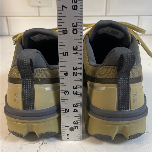 On Running Cloudwander Waterproof Hunter Safari Mens Size 9.5 Worn a Few Times - Picture 4 of 17